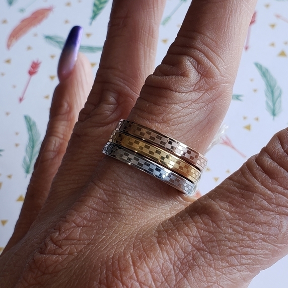 THREE tone stainless steel ring - Picture 8 of 8